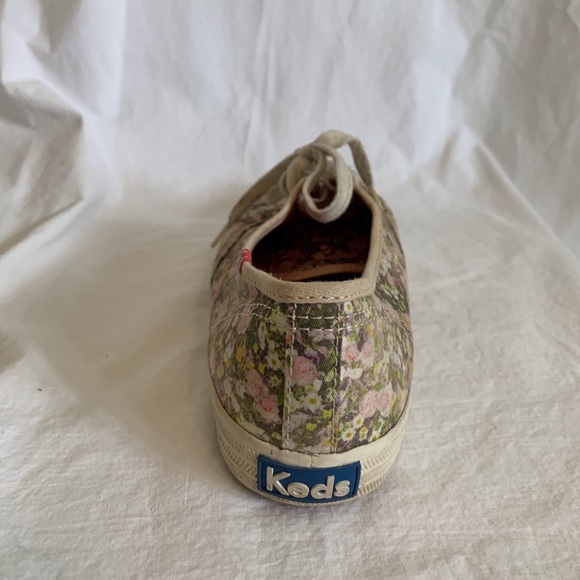 Floral Keds | Size 9 - Picture 2 of 11